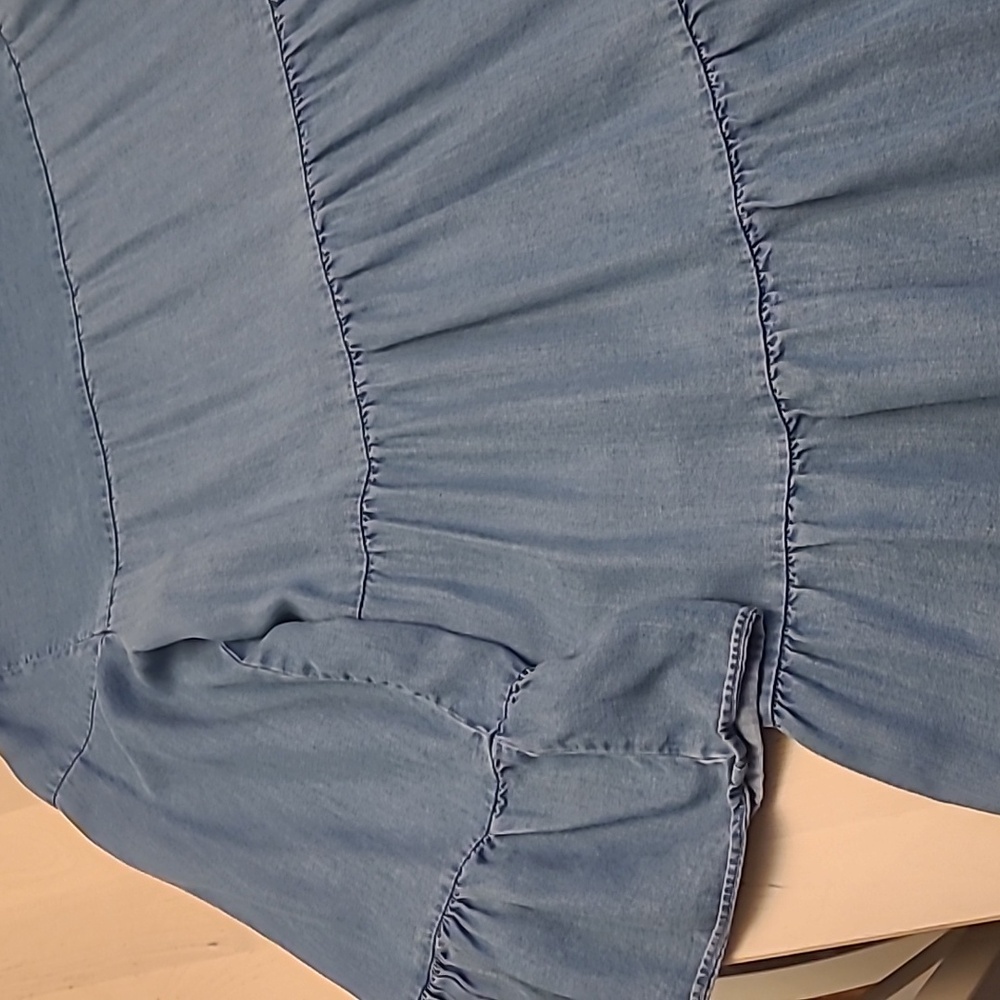 LIKE NEW Zara Chambray Premium Denim Tiered 3/4 Sleeved Dress 1000% Lyocell - Picture 9 of 10